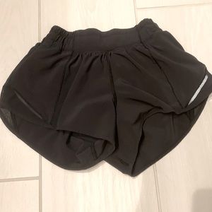 Hotty hots Low-rise short 2.5”